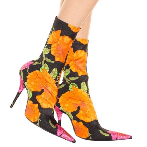 ✖️SOLD✖️ Auth BALENCIAGA floral knife boots - Picture 2 of 13